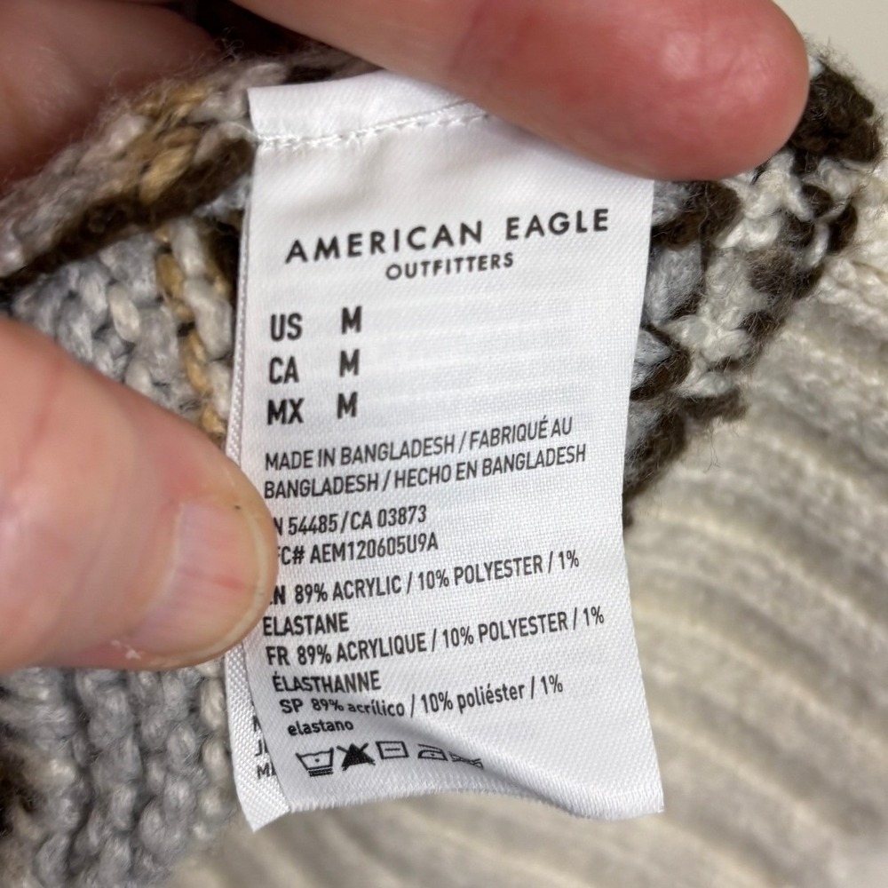 American Eagle Fair Isle Cardigan Sweater Womens M Nordic Cabin Grandpa Core - Picture 5 of 6